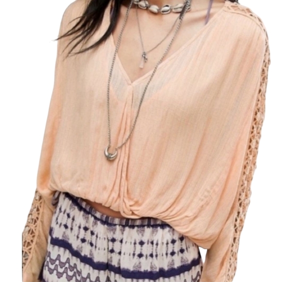 Free People Peach Crochet Sleeve High Low Women's Boho Top⭐⭐Sold - Picture 3 of 9
